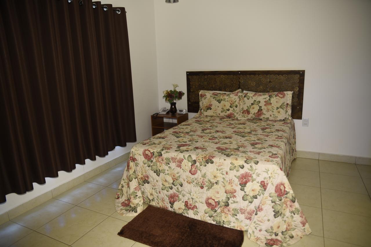 Rosa Spa E Pousada Aparecida de Goiania Luaran gambar