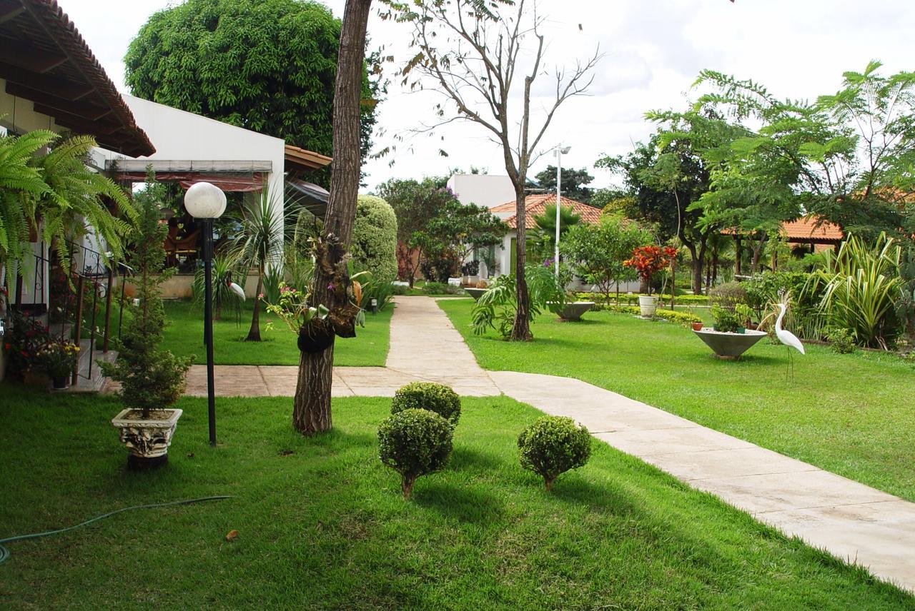 Rosa Spa E Pousada Aparecida de Goiania Luaran gambar